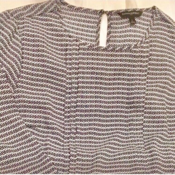 Womens Banana Republic Navy Blue Pattern Bell Cuff Peplum Long Sleeve Blouse NWT - Picture 4 of 8
